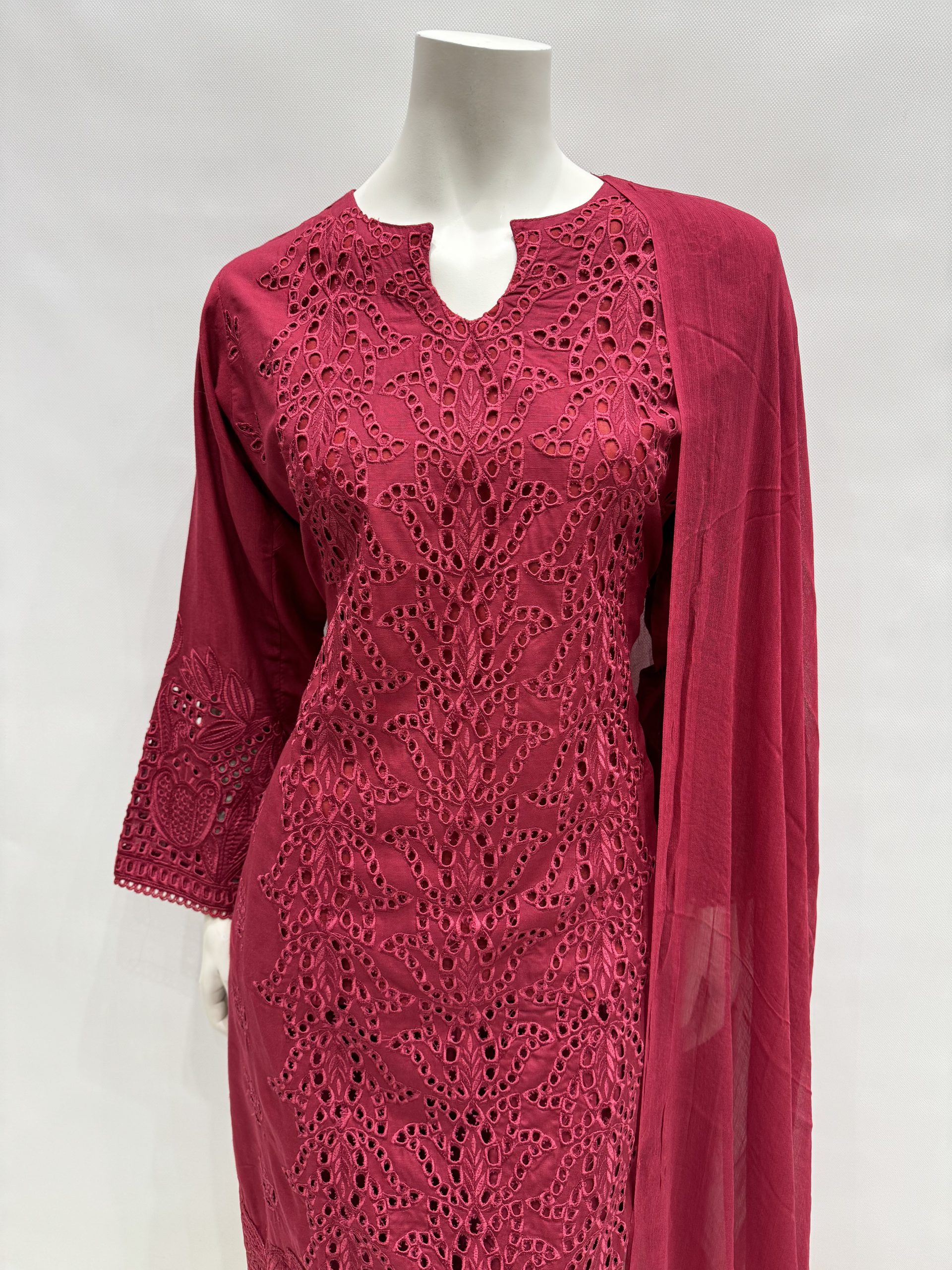 E25-D3 Trendy Cut Work Salwar Kameez Maroon - Image 4